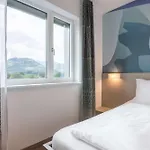 Hotel Western