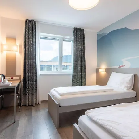 Hotel Western 3*